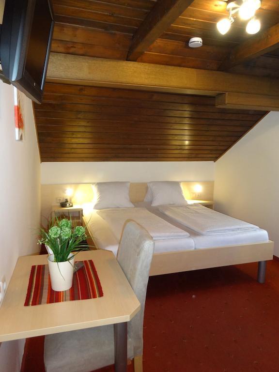Pension Scherwirt Hotel Graz Cameră foto